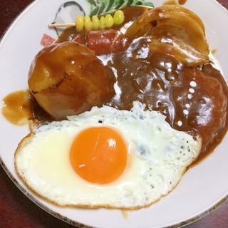 冷凍ハンバーグde煮込みシチュー☆目玉焼き付き！